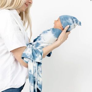 NWOT Lou Lou & Company Heath Swaddle Set